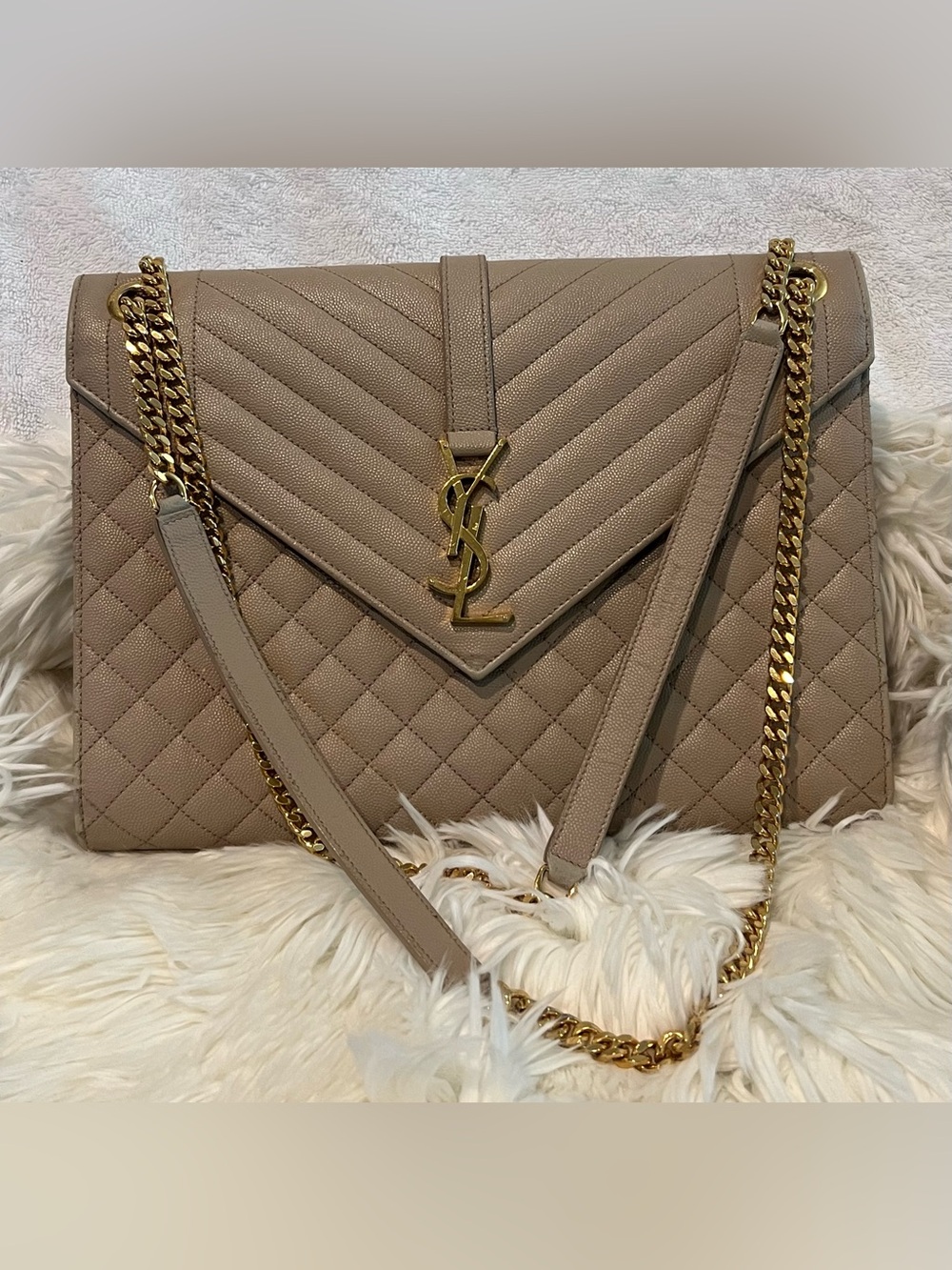 Yves Saint Laurent Large Envelope Quilted Shoulder Bag in Dark Beige - Picture 4 of 16